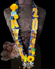 Load image into Gallery viewer, Custom Graduation Lei
