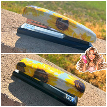 Load image into Gallery viewer, Stapler